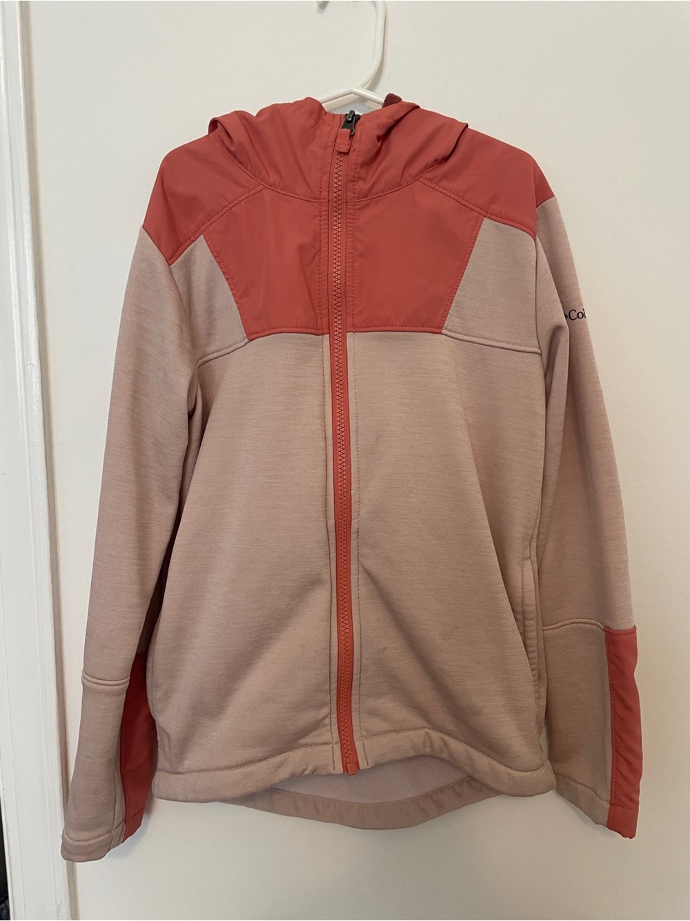 Columbia Hooded Zip Jacket in Blush and Coral size M (8/10)